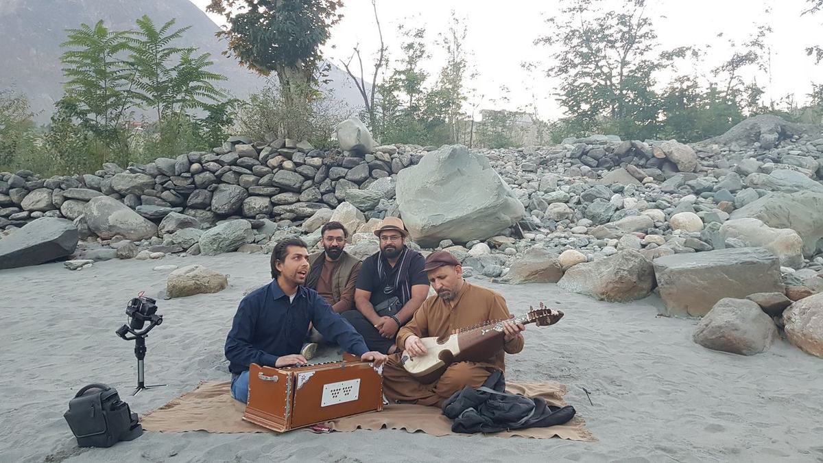 Blind Music Teacher, Documentary, Dawn.com and Deutsche Welle (Urdu) contest: still 11 from the project